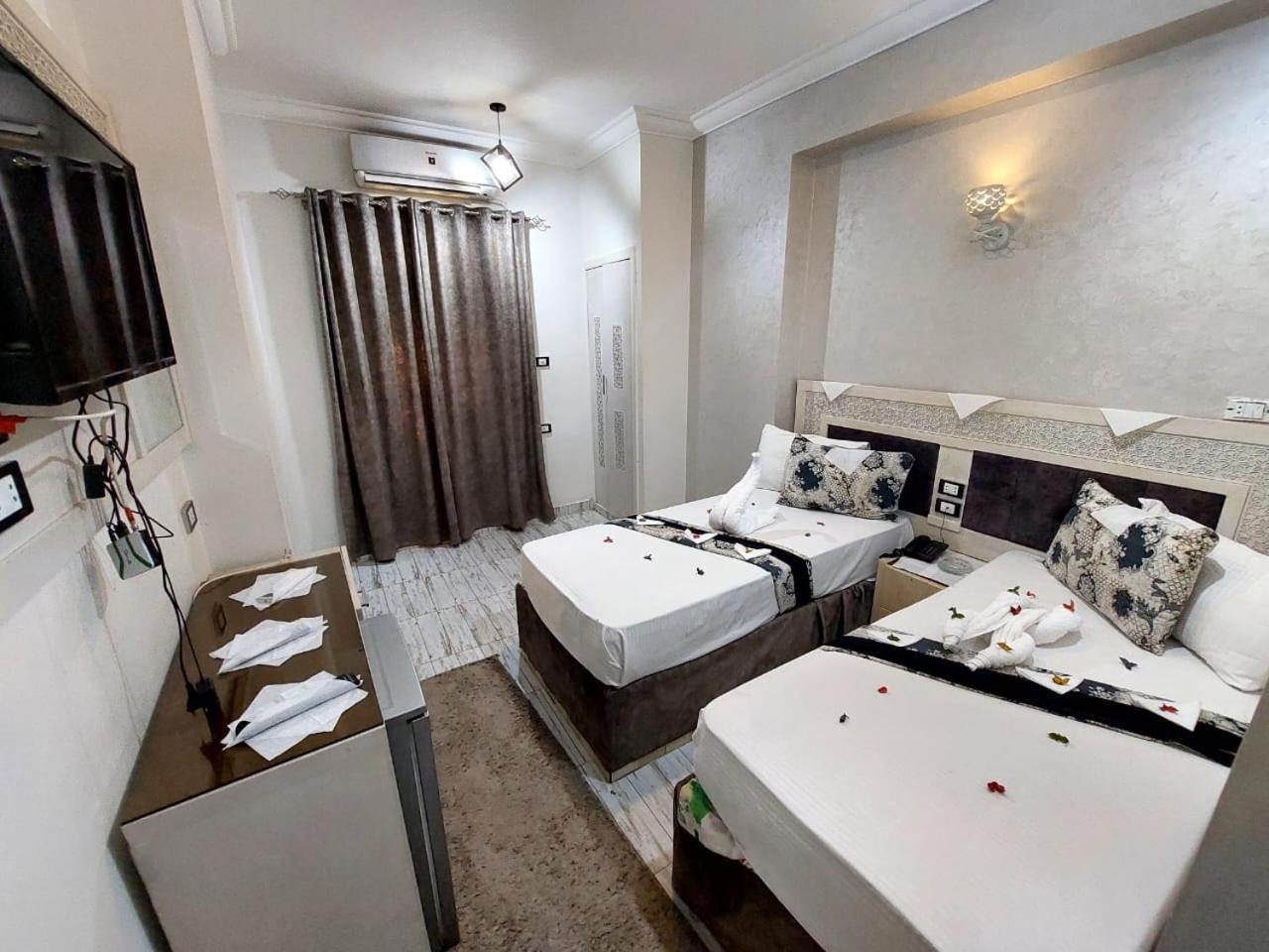 Al Amir Palace Hotel Sohag Esterno foto